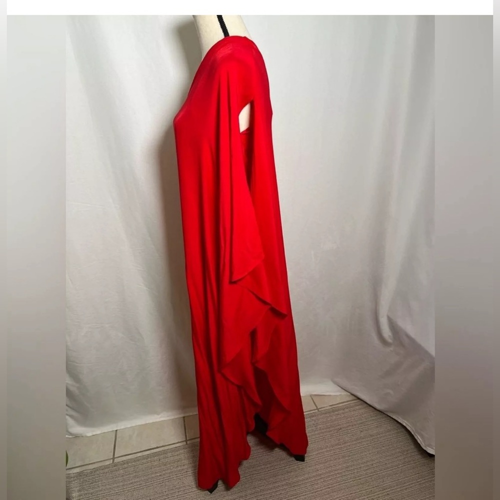 One-Shoulder Red Maxi Dress - Picture 3 of 7